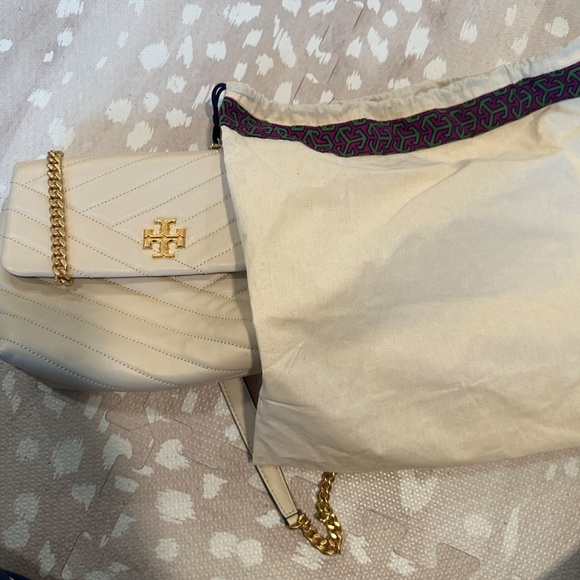 Tory Burch Kira Chevron small leather Crossbody - Picture 7 of 8